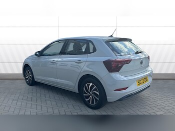 Used Volkswagen Polo 2023 for sale - 77789474: Photo