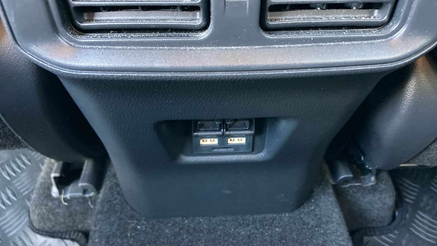 Used Toyota RAV4 2021 for sale - 76378927: Photo 28