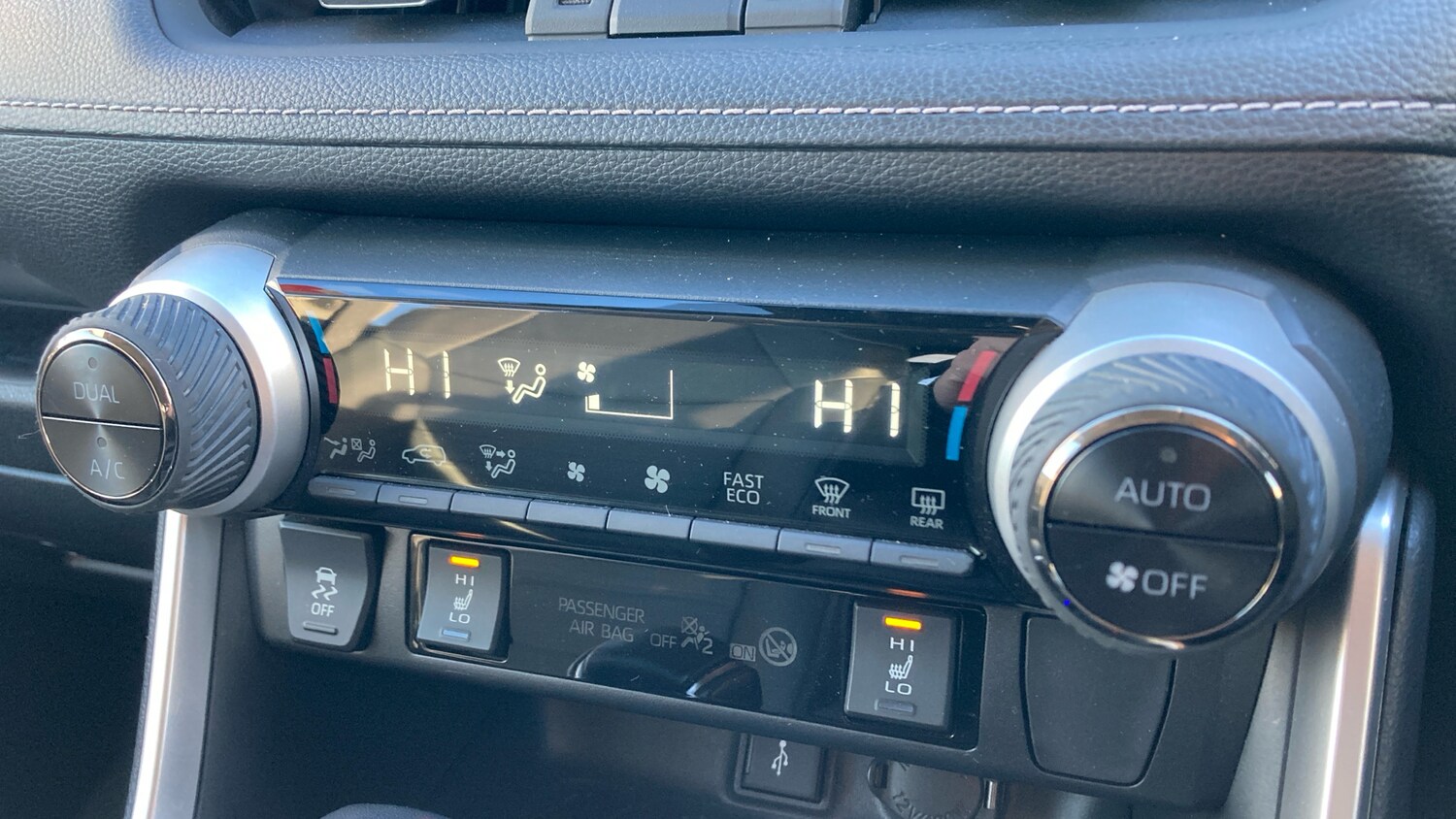 Used Toyota RAV4 2021 for sale - 76378927: Photo 34