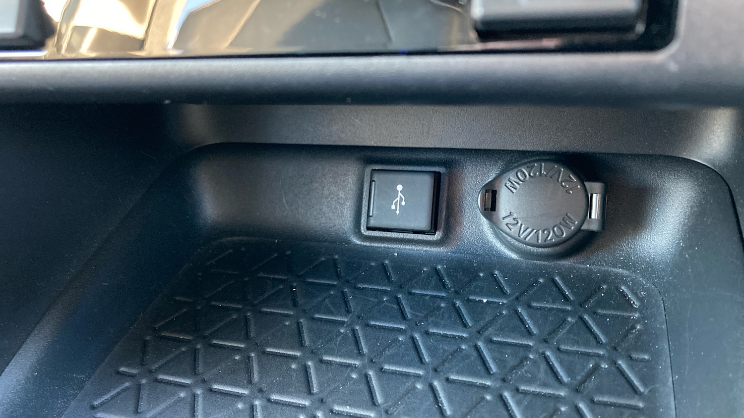 Used Toyota RAV4 2021 for sale - 76378927: Photo 36