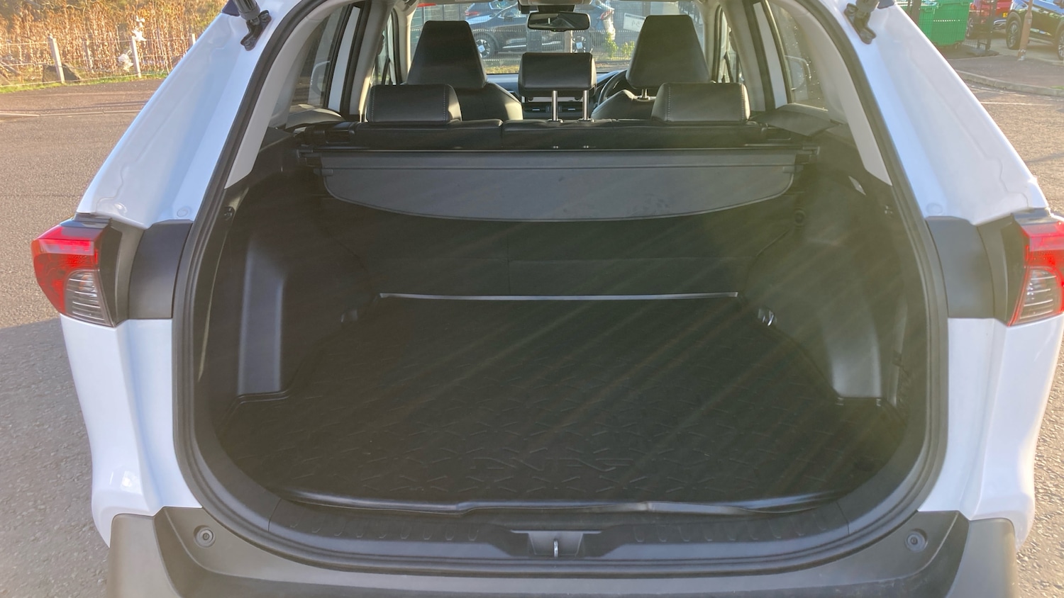 Used Toyota RAV4 2021 for sale - 76378927: Photo 4