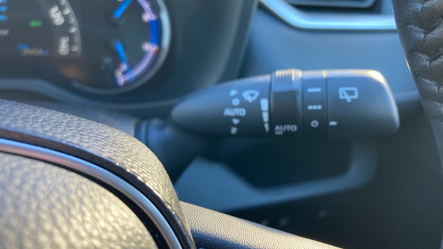 Used Toyota RAV4 2021 for sale - 76378927: Photo 40