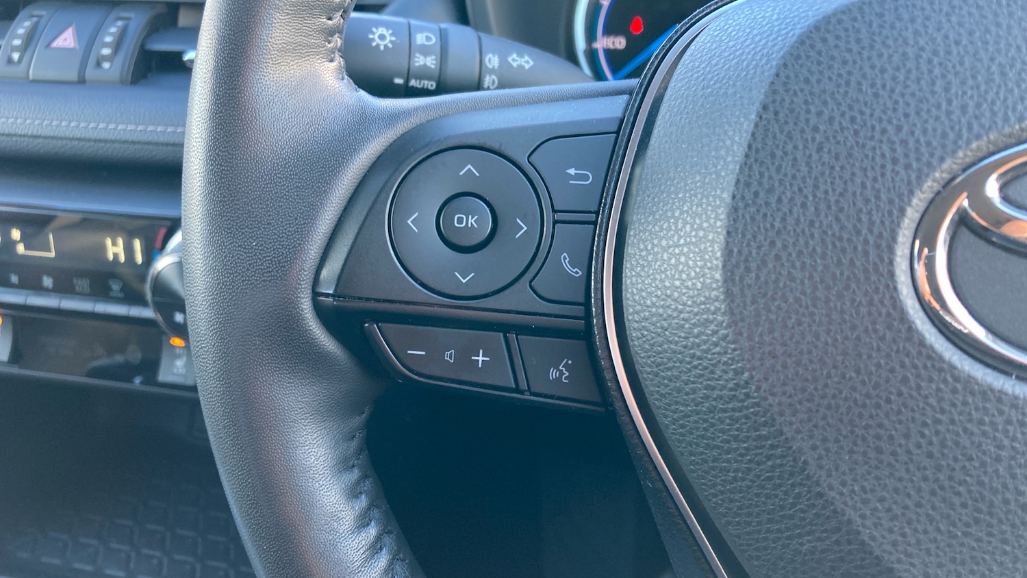 Used Toyota RAV4 2021 for sale - 76378927: Photo 42