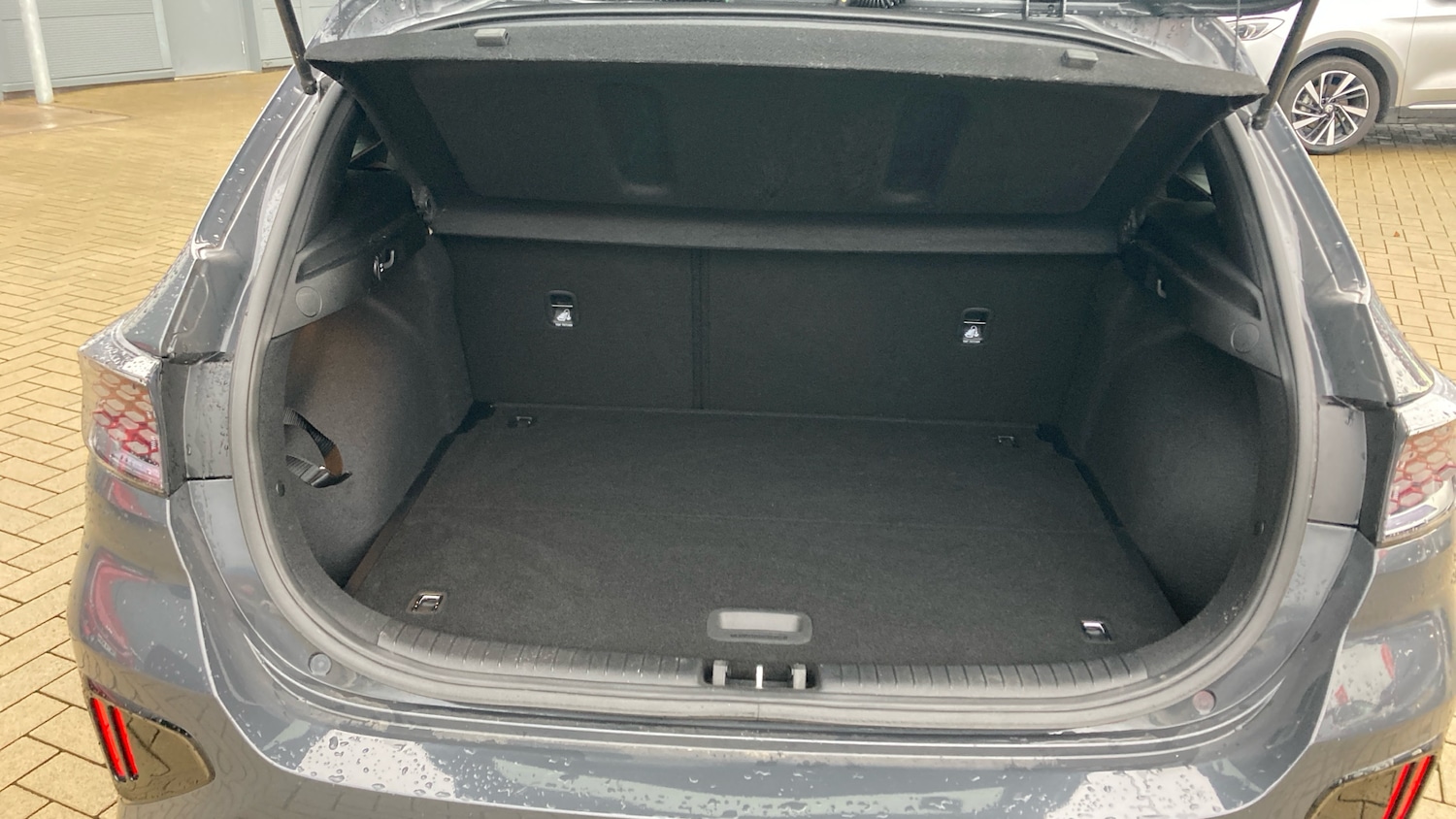 Used Kia Ceed 2025 for sale - 76859044: Photo 4