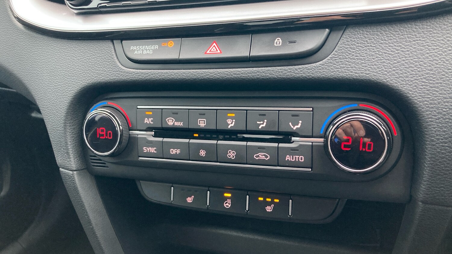 Used Kia Ceed 2025 for sale - 76859044: Photo 42