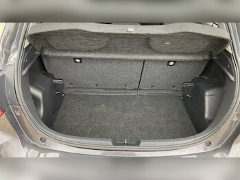 Used Toyota Yaris 2019 for sale - 77789472: Photo