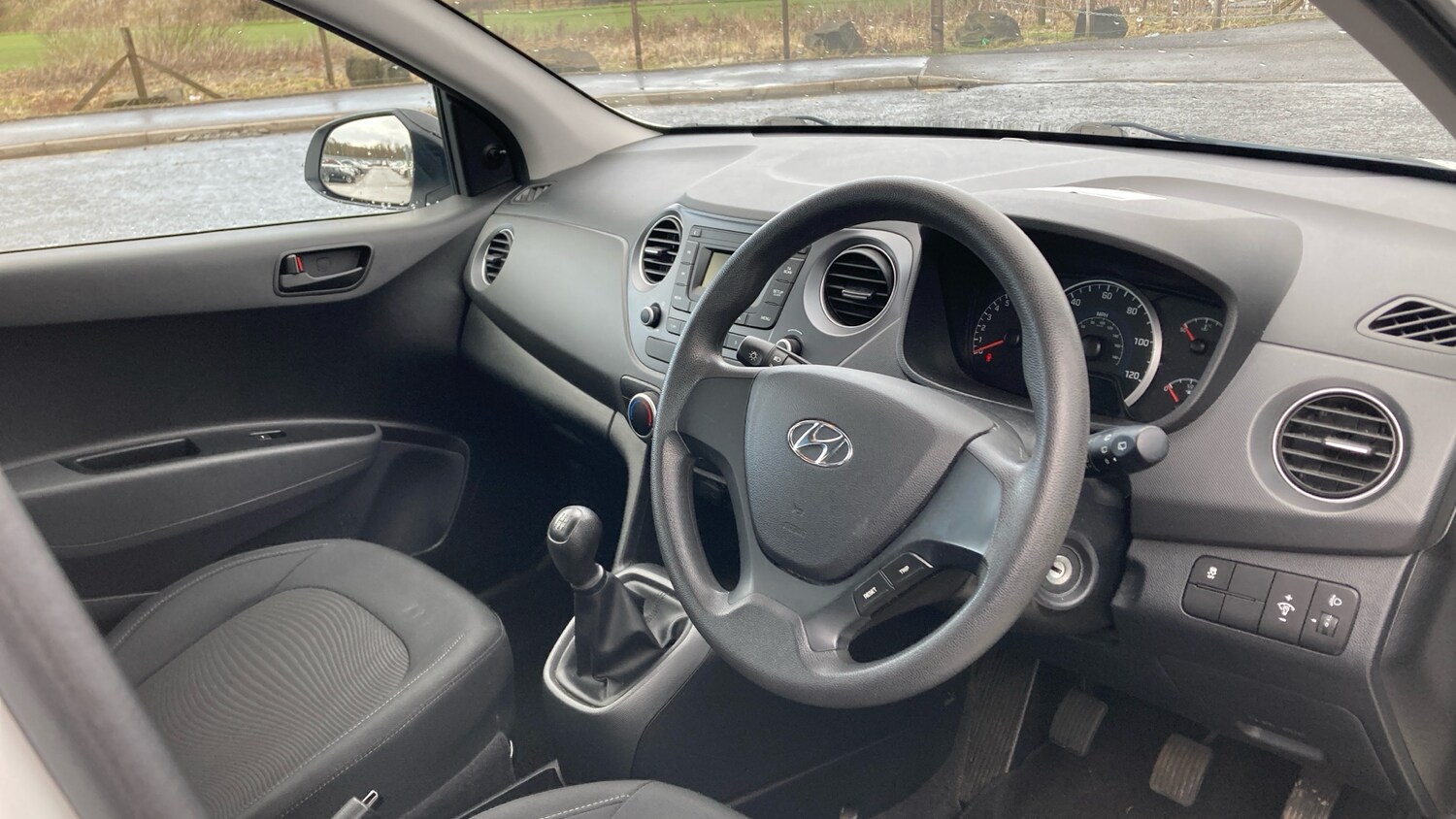 Used Hyundai i10 2018 for sale - 77917646: Photo 11