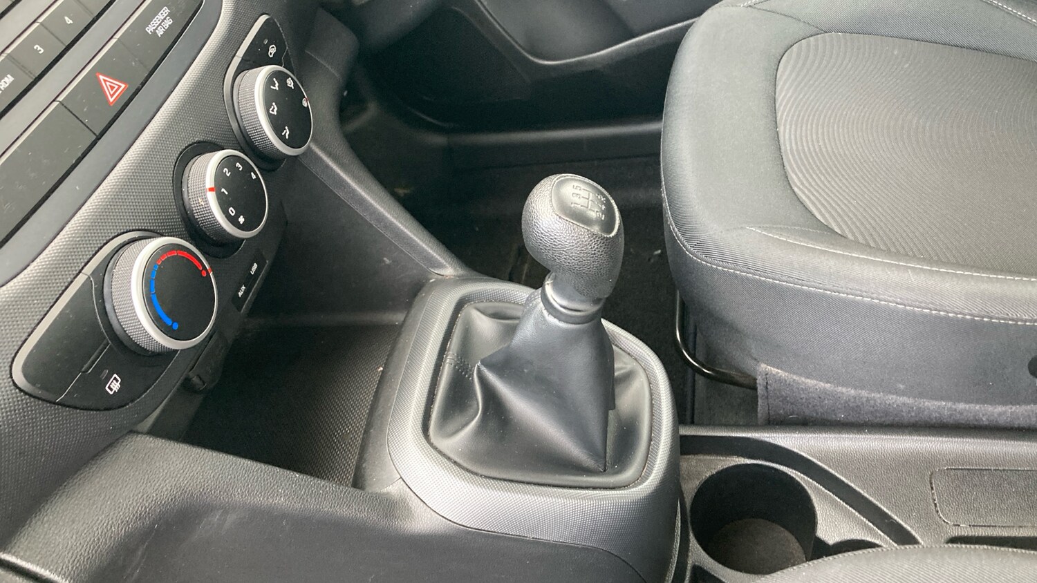 Used Hyundai i10 2018 for sale - 77917646: Photo 13