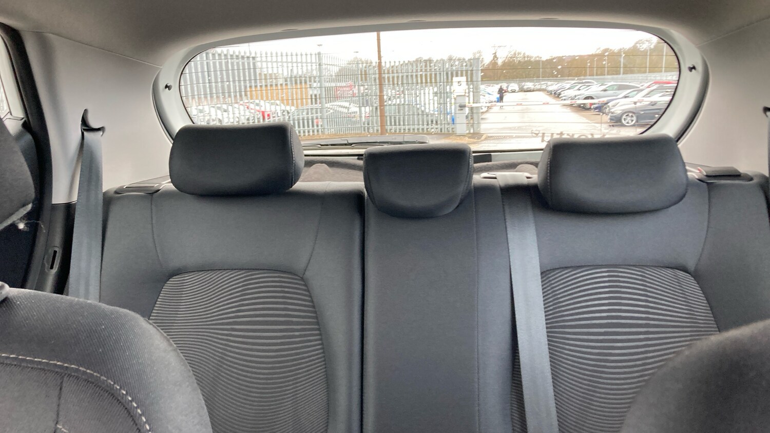 Used Hyundai i10 2018 for sale - 77917646: Photo 15