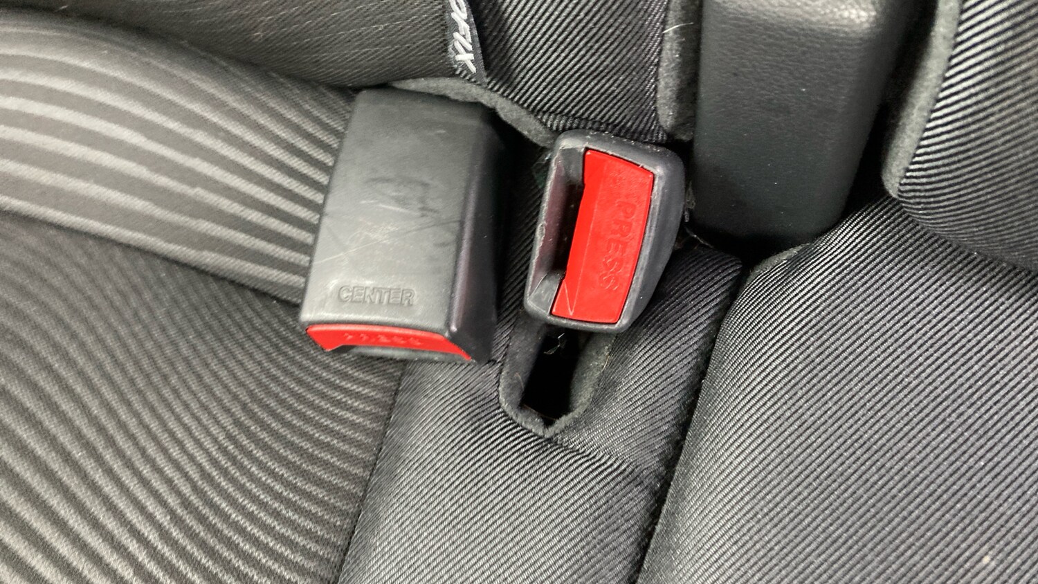 Used Hyundai i10 2018 for sale - 77917646: Photo 17