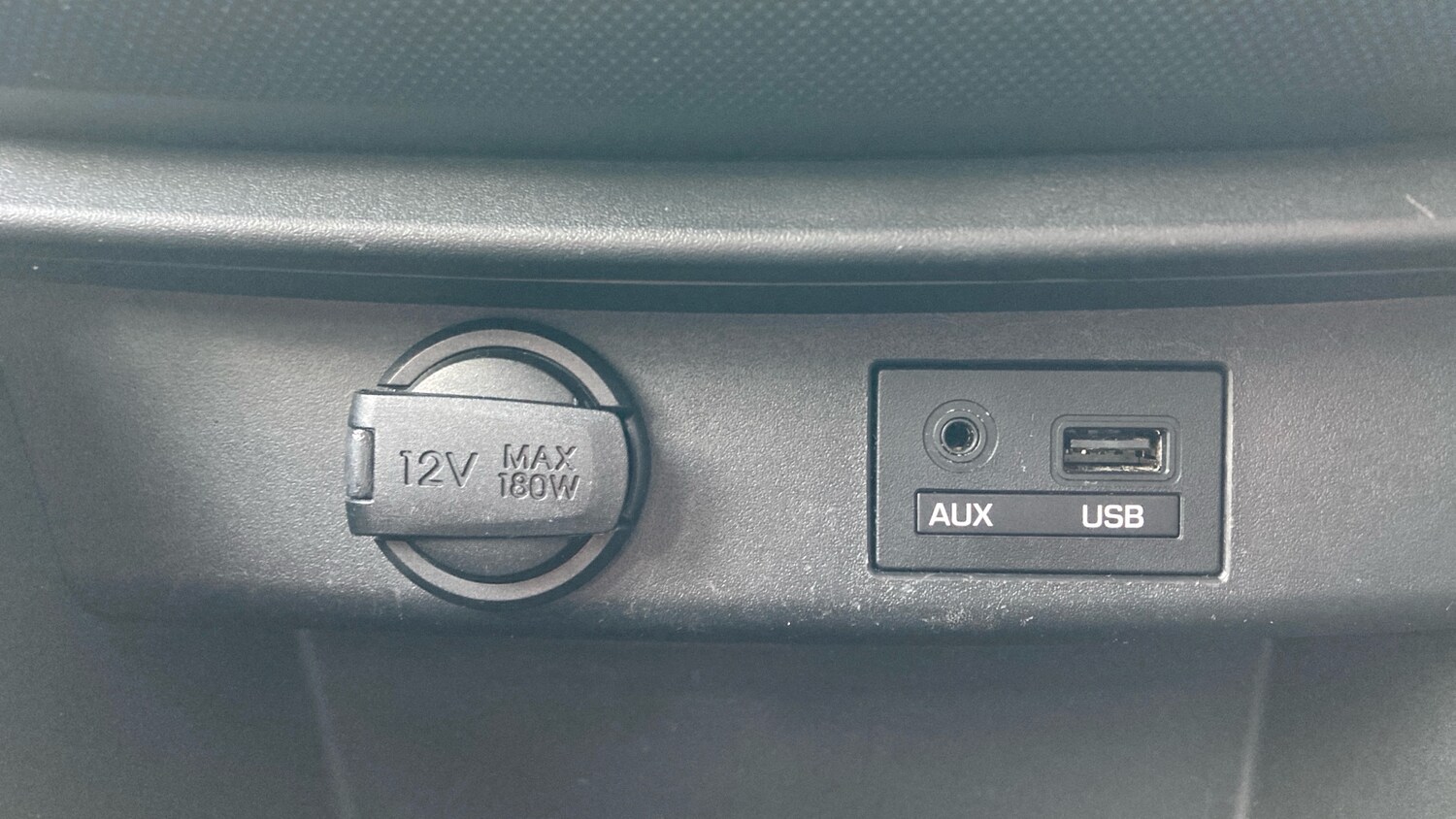 Used Hyundai i10 2018 for sale - 77917646: Photo 41