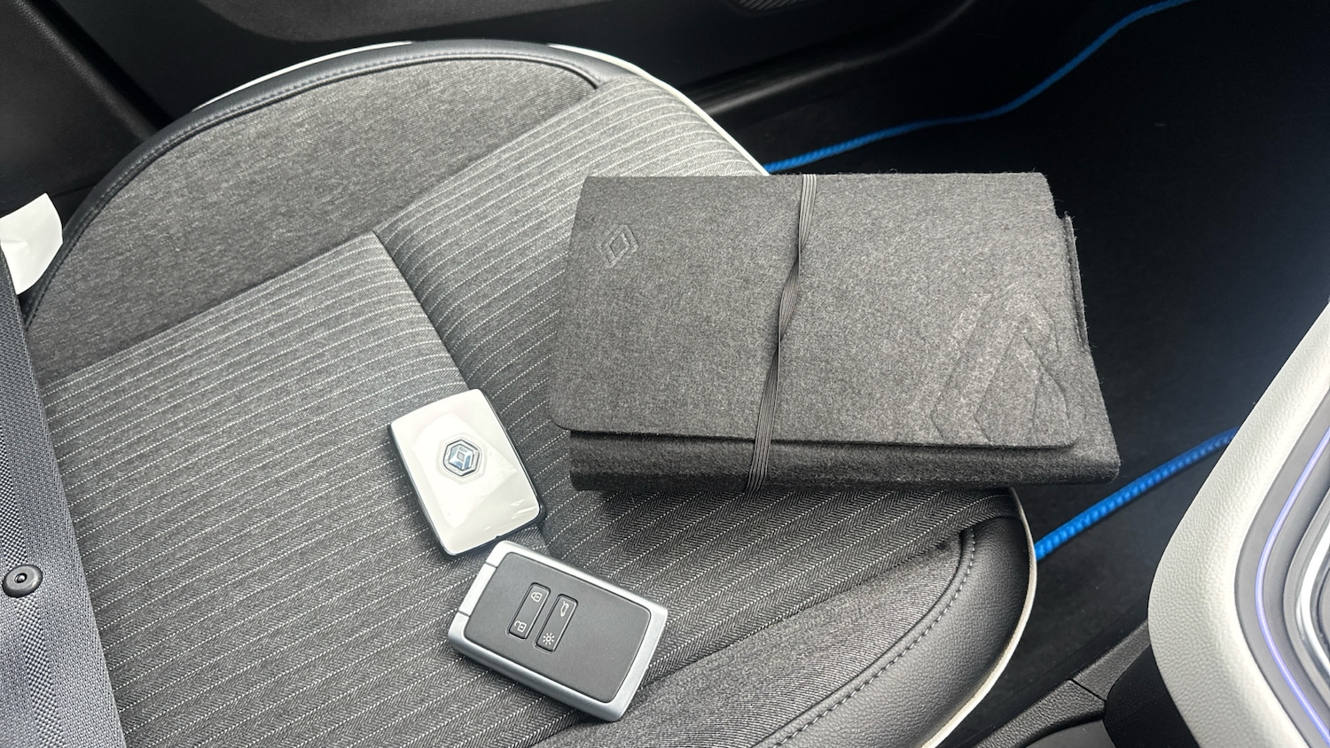 Used Renault Clio 2023 for sale - 77077239: Photo 19