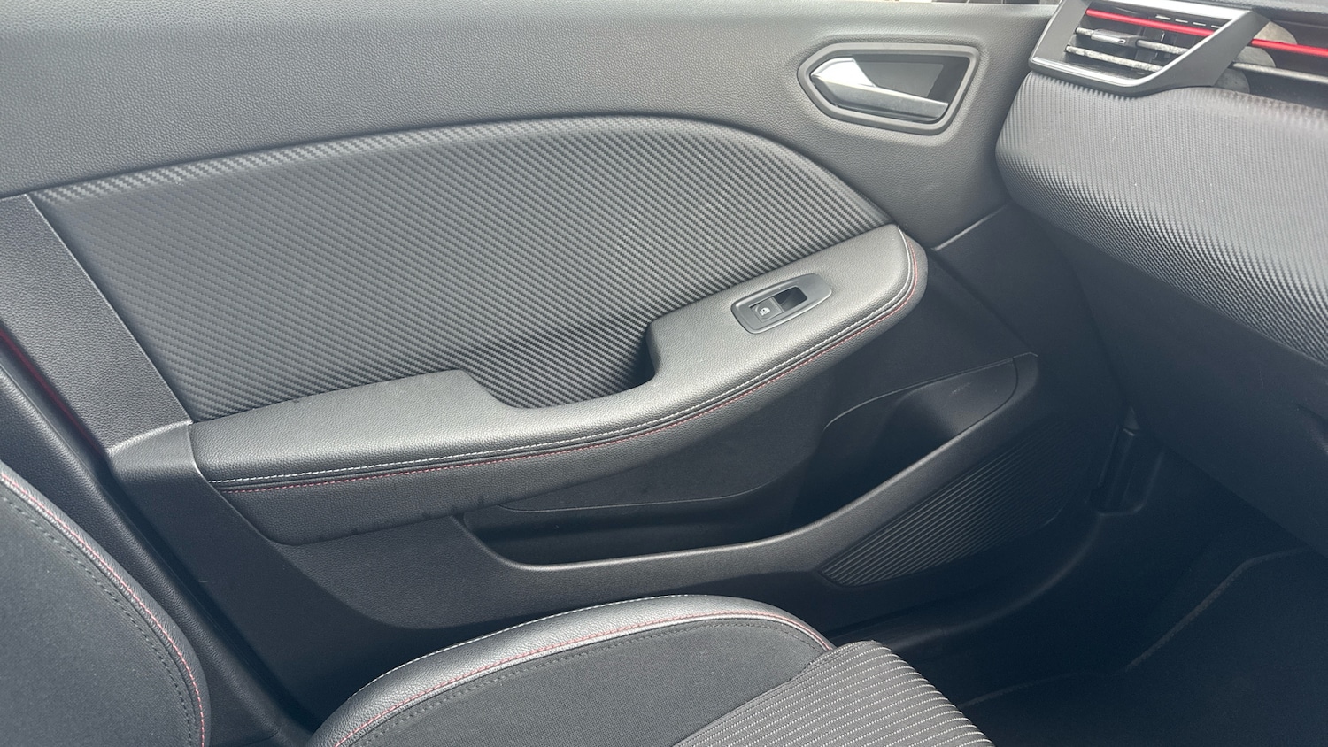 Used Renault Clio 2021 for sale - 76006676: Photo 42