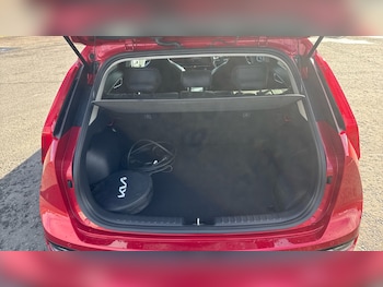 Used Kia Niro 2024 for sale - 78484100: Photo