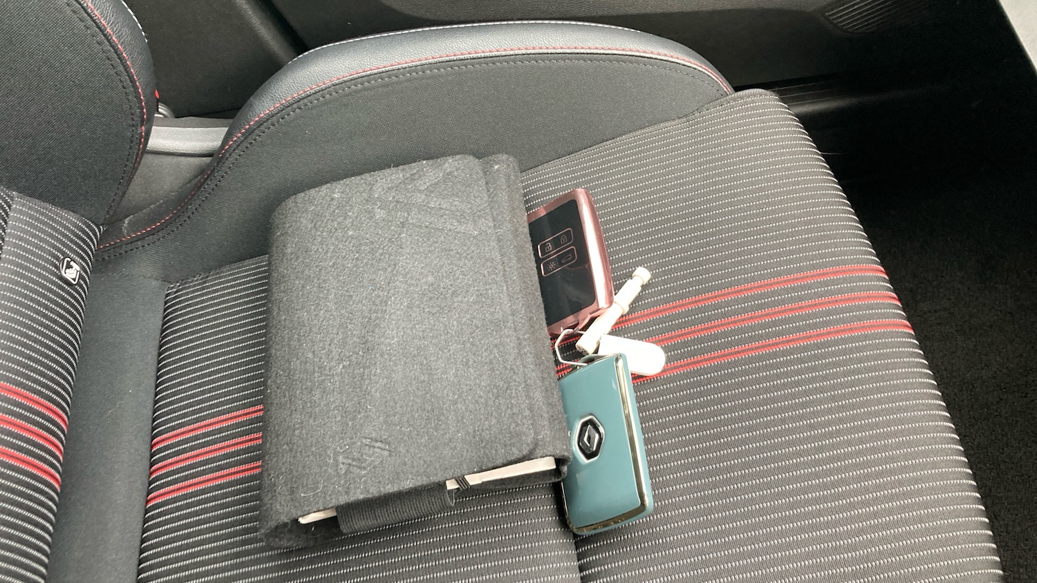 Used Renault Clio 2023 for sale - 76808036: Photo 19