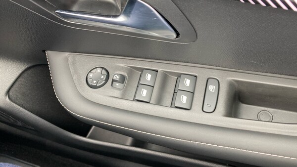 Used Peugeot 208 2025 for sale - 75557587: Photo 27