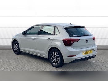 Used Volkswagen Polo 2022 for sale - 76684736: Photo