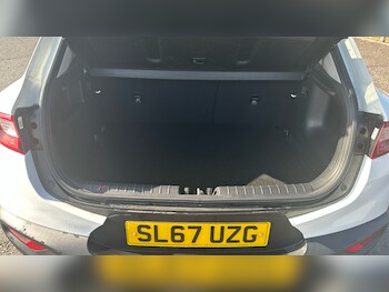 Used Kia Stonic 2017 for sale - 75931810: Photo