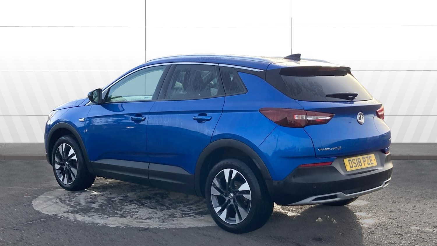 Used Vauxhall Grandland X 2018 for sale - 76415651: Photo 2