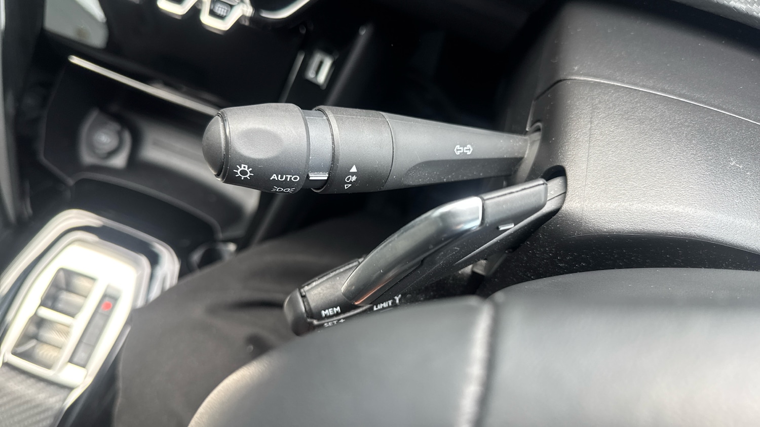 Used Peugeot 2008 2022 for sale - 78176402: Photo 33