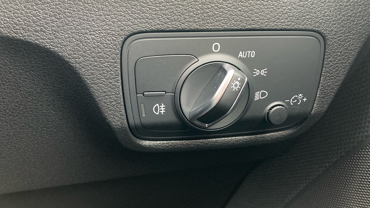 Used Audi Q2 2022 for sale - 77528063: Photo 37