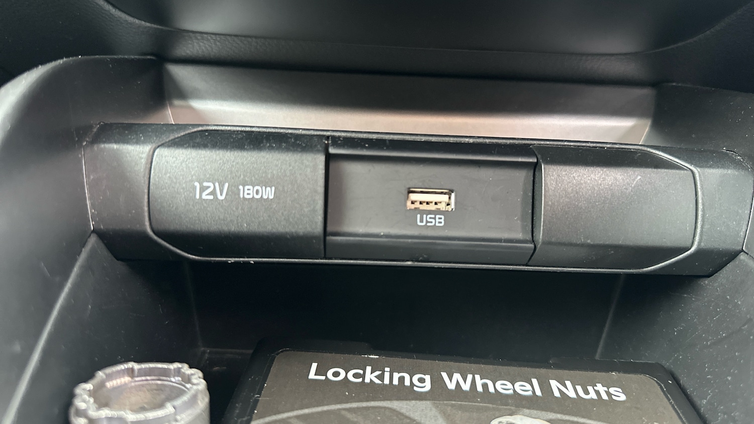 Used Kia Stonic 2023 for sale - 76176999: Photo 33