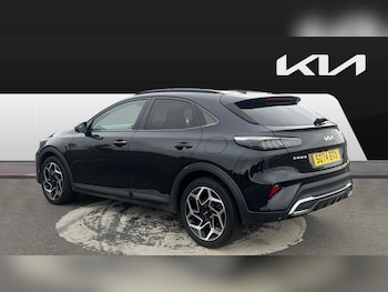 Used Kia XCeed 2025 for sale - 76177318: Photo 2
