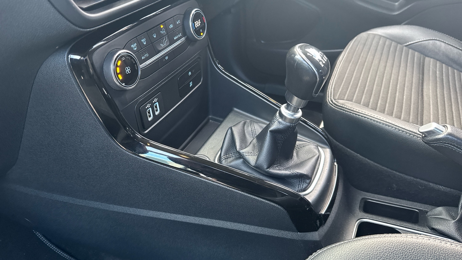 Used Ford Ecosport 2018 for sale - 76412033: Photo 13