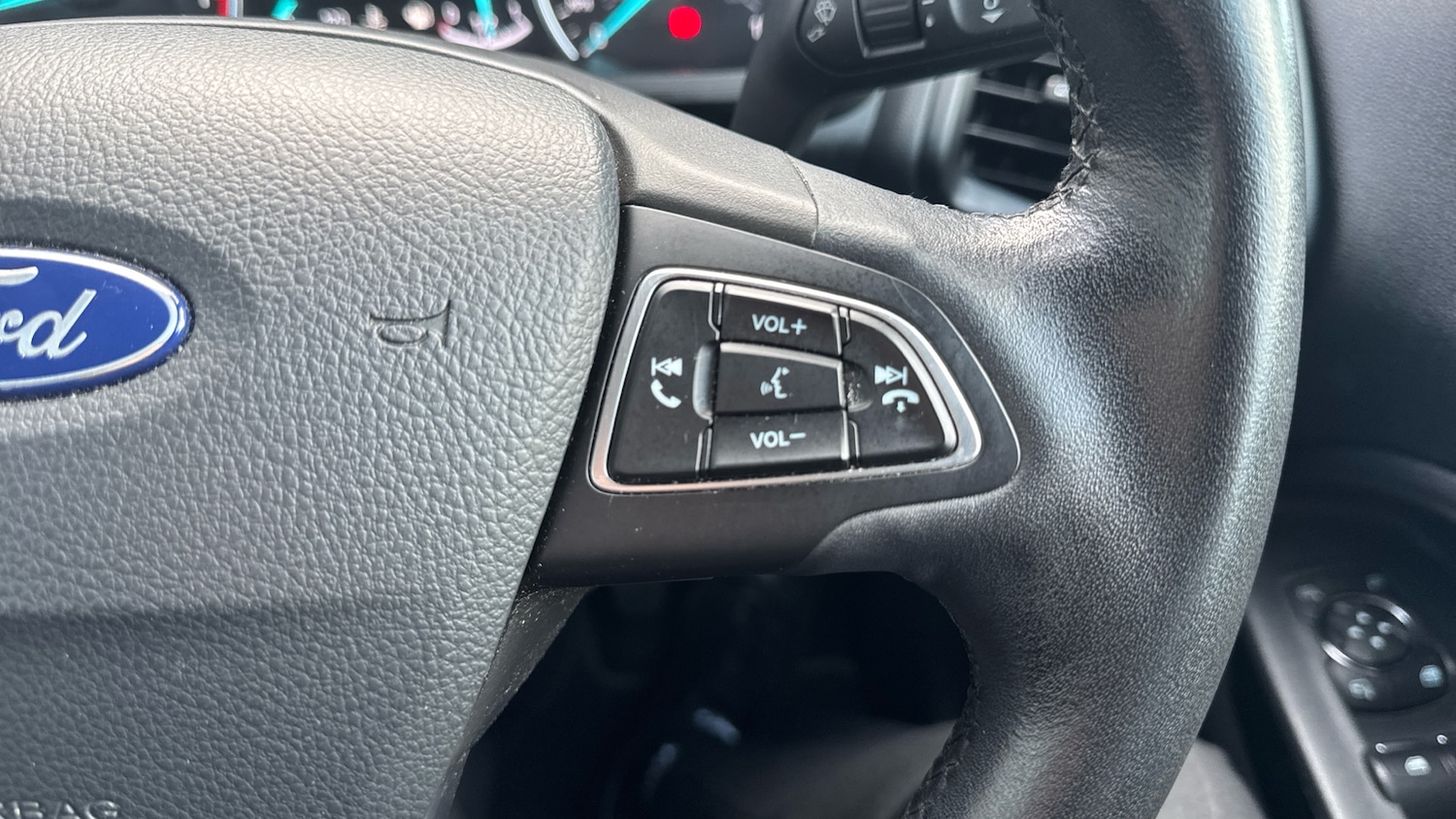 Used Ford Ecosport 2018 for sale - 76412033: Photo 36