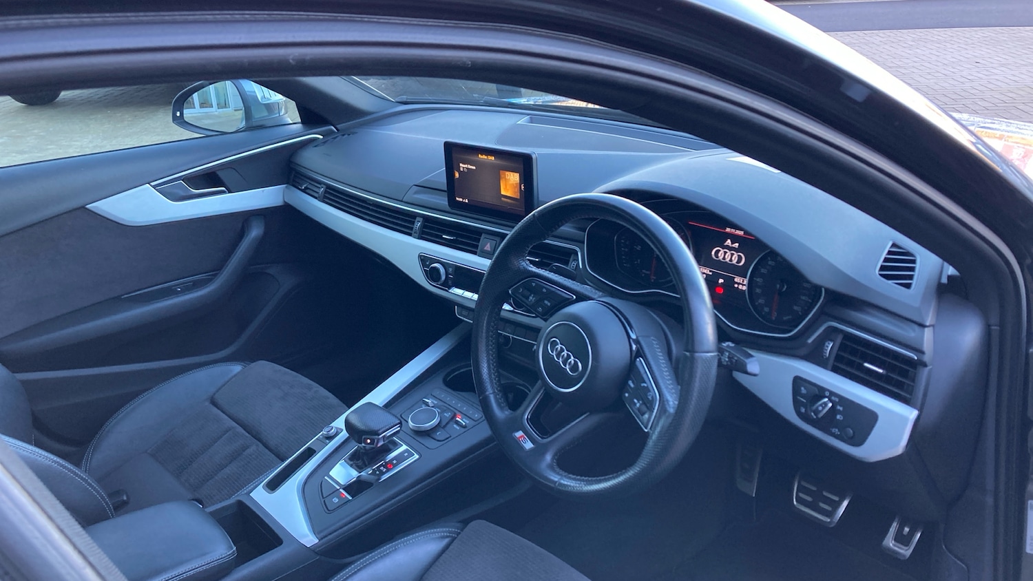 Used Audi A4 2018 for sale - 76638546: Photo 11
