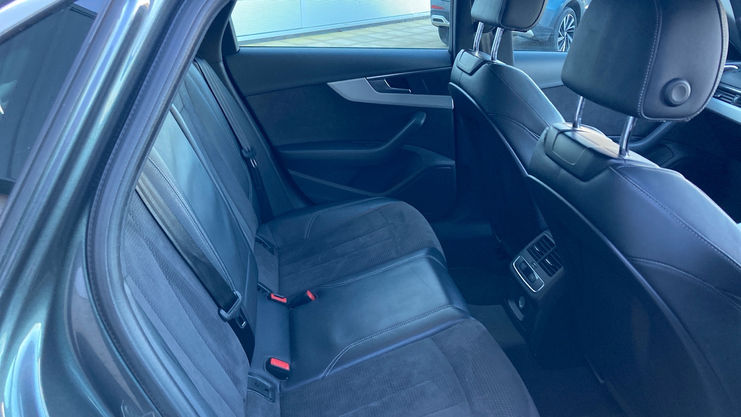 Used Audi A4 2018 for sale - 76638546: Photo 16