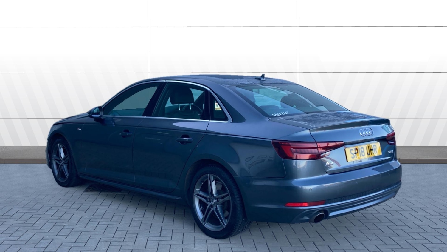 Used Audi A4 2018 for sale - 76638546: Photo 2