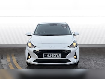Used Hyundai i10 2023 for sale - 79491839: Photo