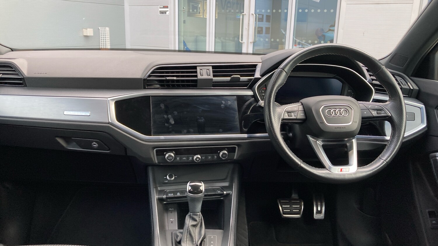 Used Audi Q3 2021 for sale - 77661937: Photo 10