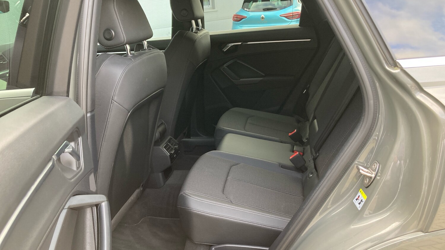 Used Audi Q3 2021 for sale - 77661937: Photo 16