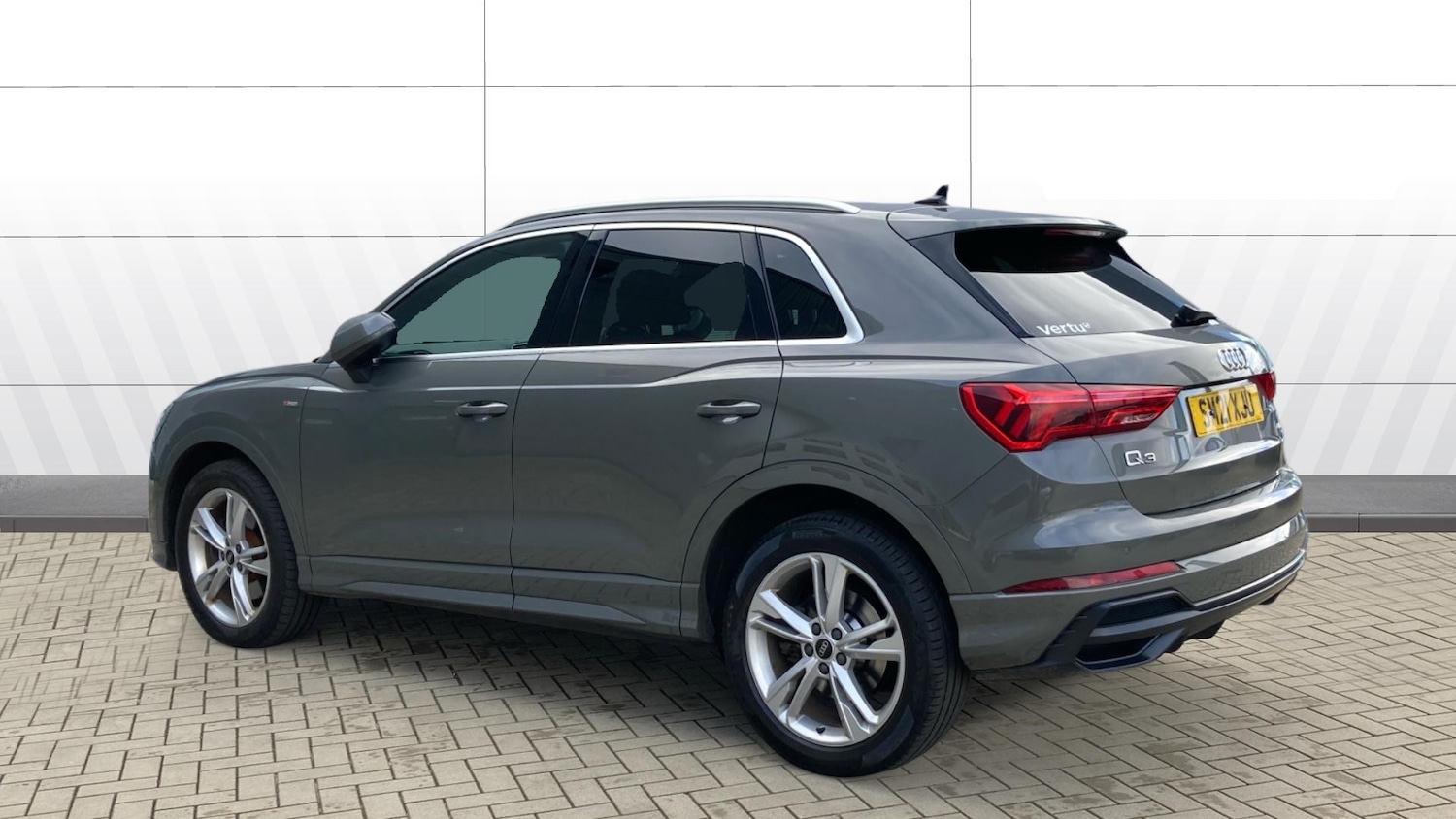 Used Audi Q3 2021 for sale - 77661937: Photo 2