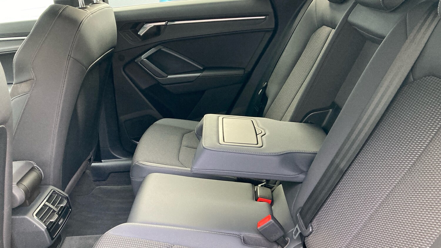 Used Audi Q3 2021 for sale - 77661937: Photo 29