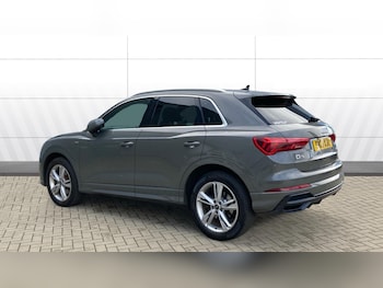 Used Audi Q3 2021 for sale - 77661937: Photo