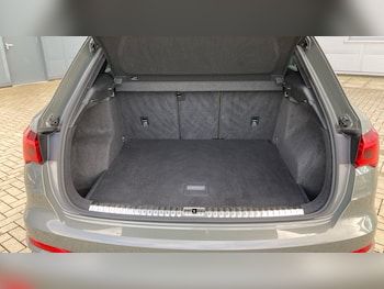 Used Audi Q3 2021 for sale - 77661937: Photo