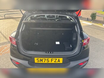 Used Kia Stonic 2026 for sale - 77461098: Photo