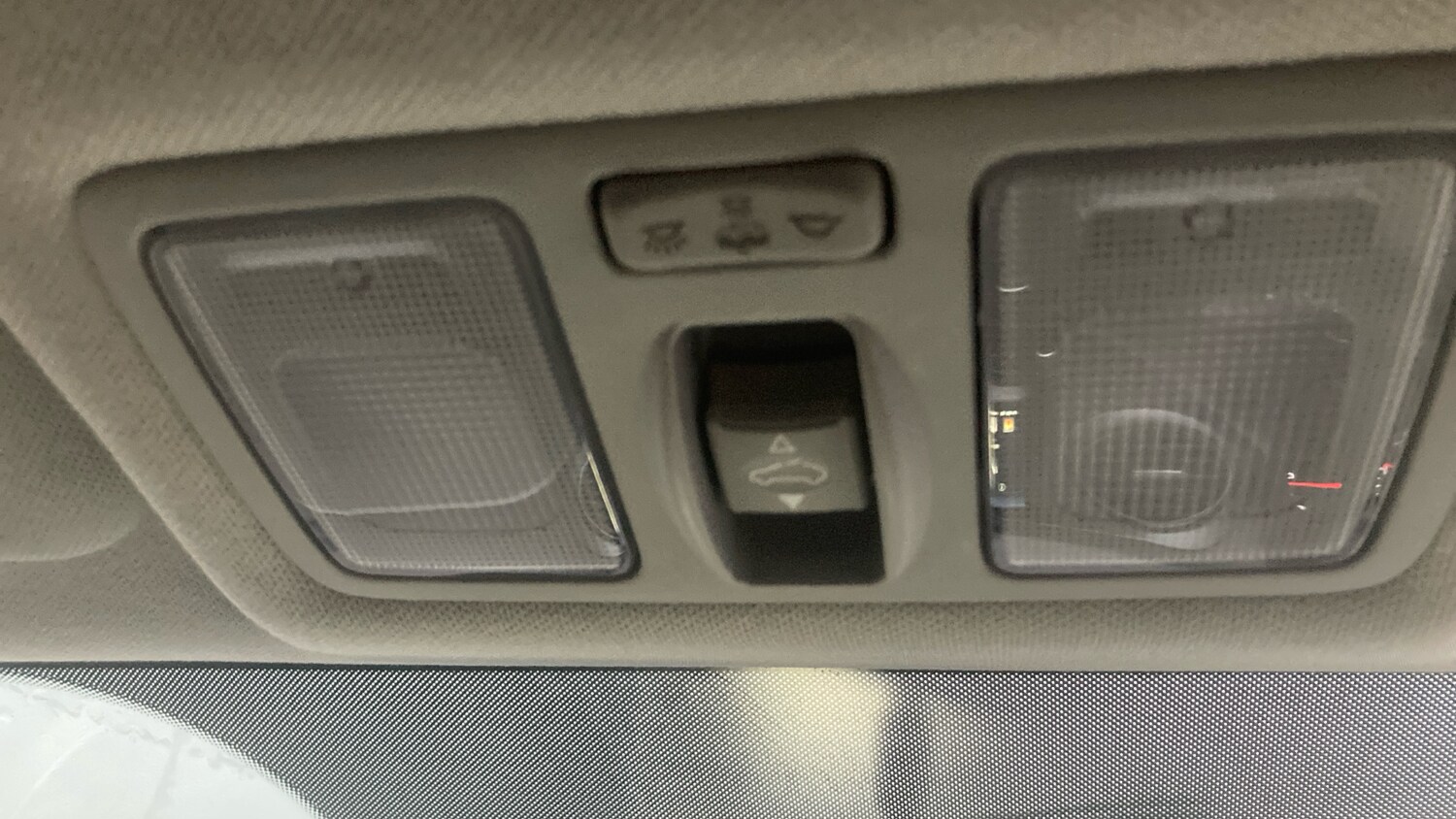 Used Hyundai i10 2019 for sale - 77906242: Photo 38