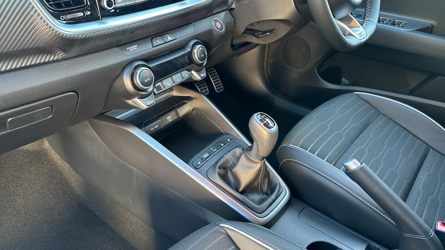 Used Kia Stonic 2025 for sale - 77168432: Photo 13