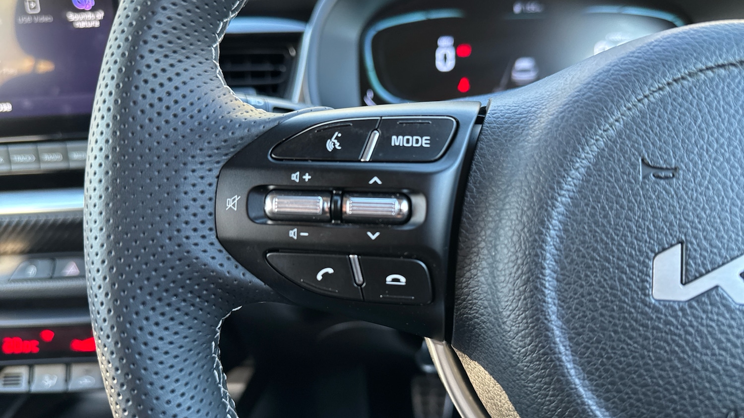 Used Kia Stonic 2025 for sale - 77168432: Photo 28