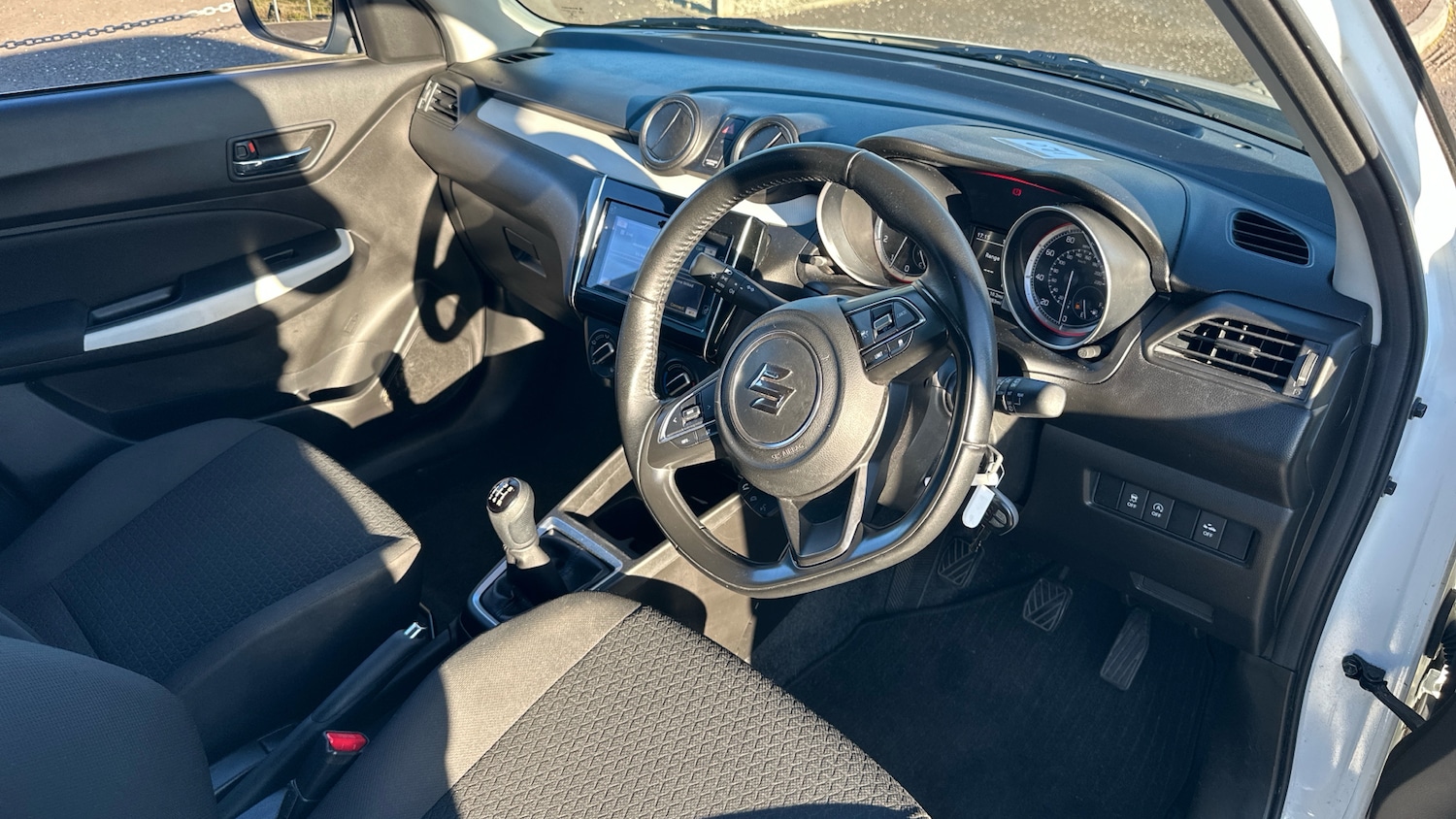 Used Suzuki Swift 2021 for sale - 76076270: Photo 11