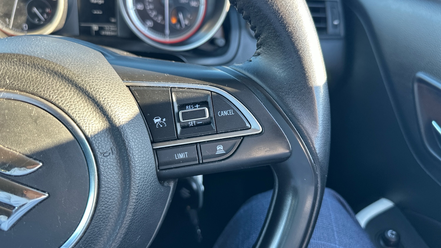 Used Suzuki Swift 2021 for sale - 76076270: Photo 32