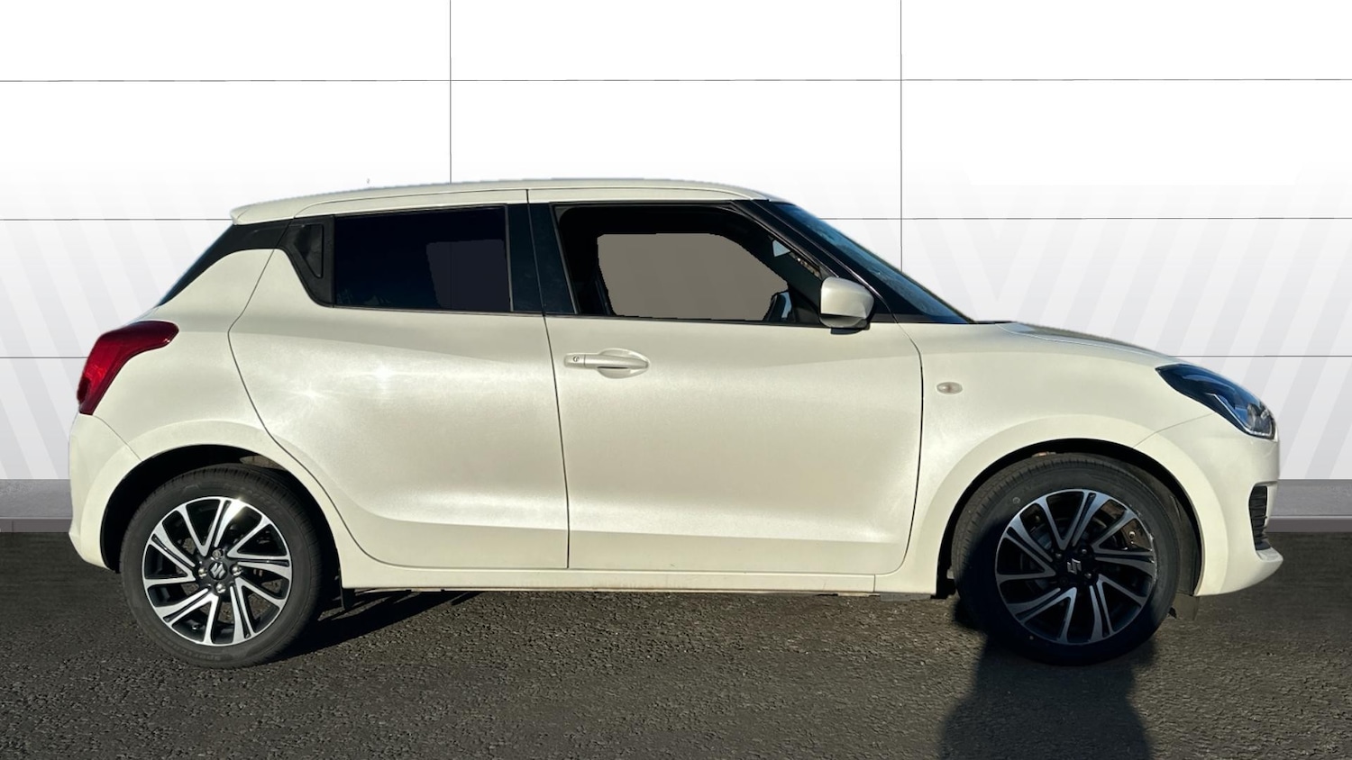 Used Suzuki Swift 2021 for sale - 76076270: Photo 5