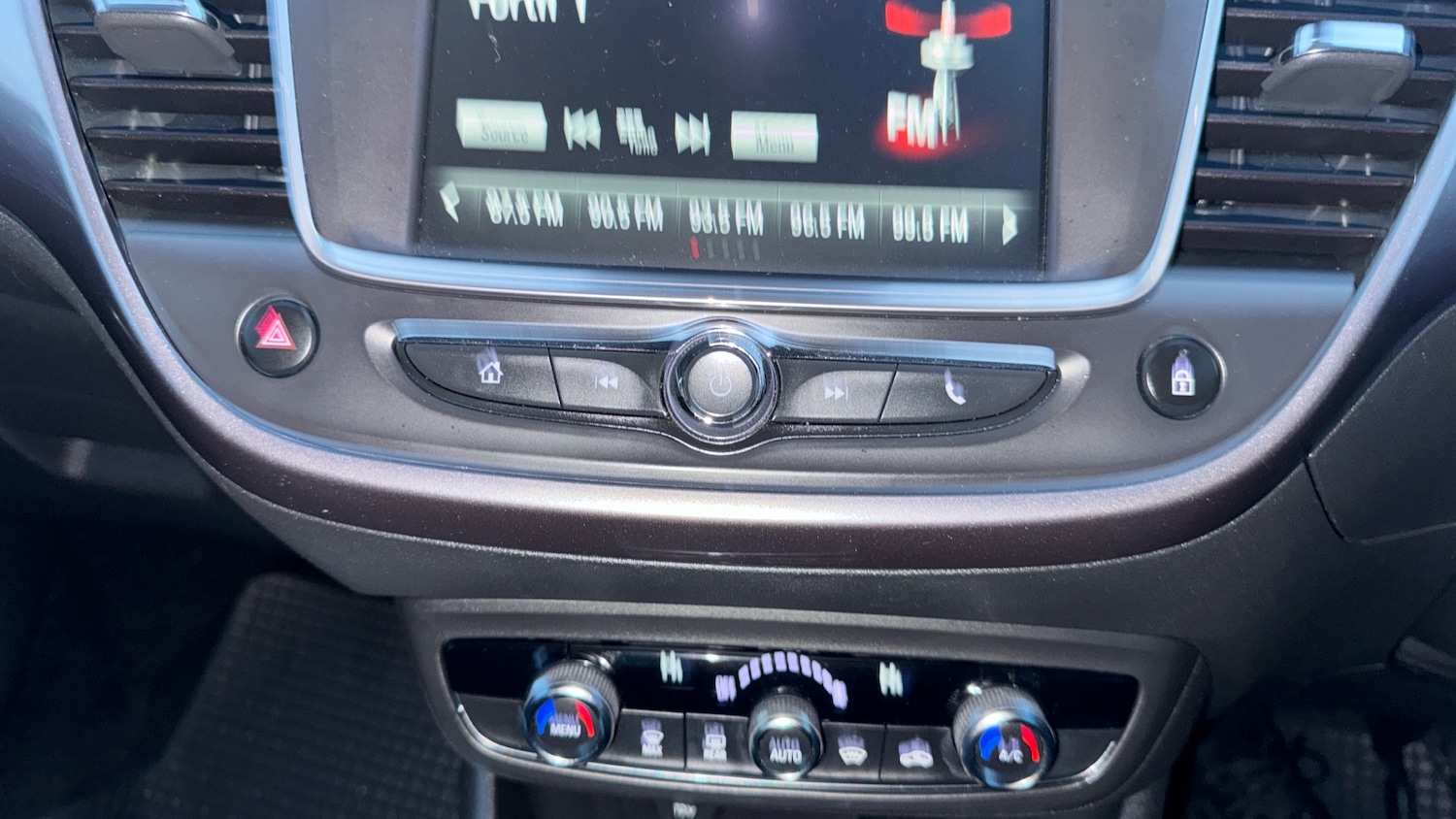 Used Vauxhall Crossland X 2018 for sale - 76554858: Photo 24