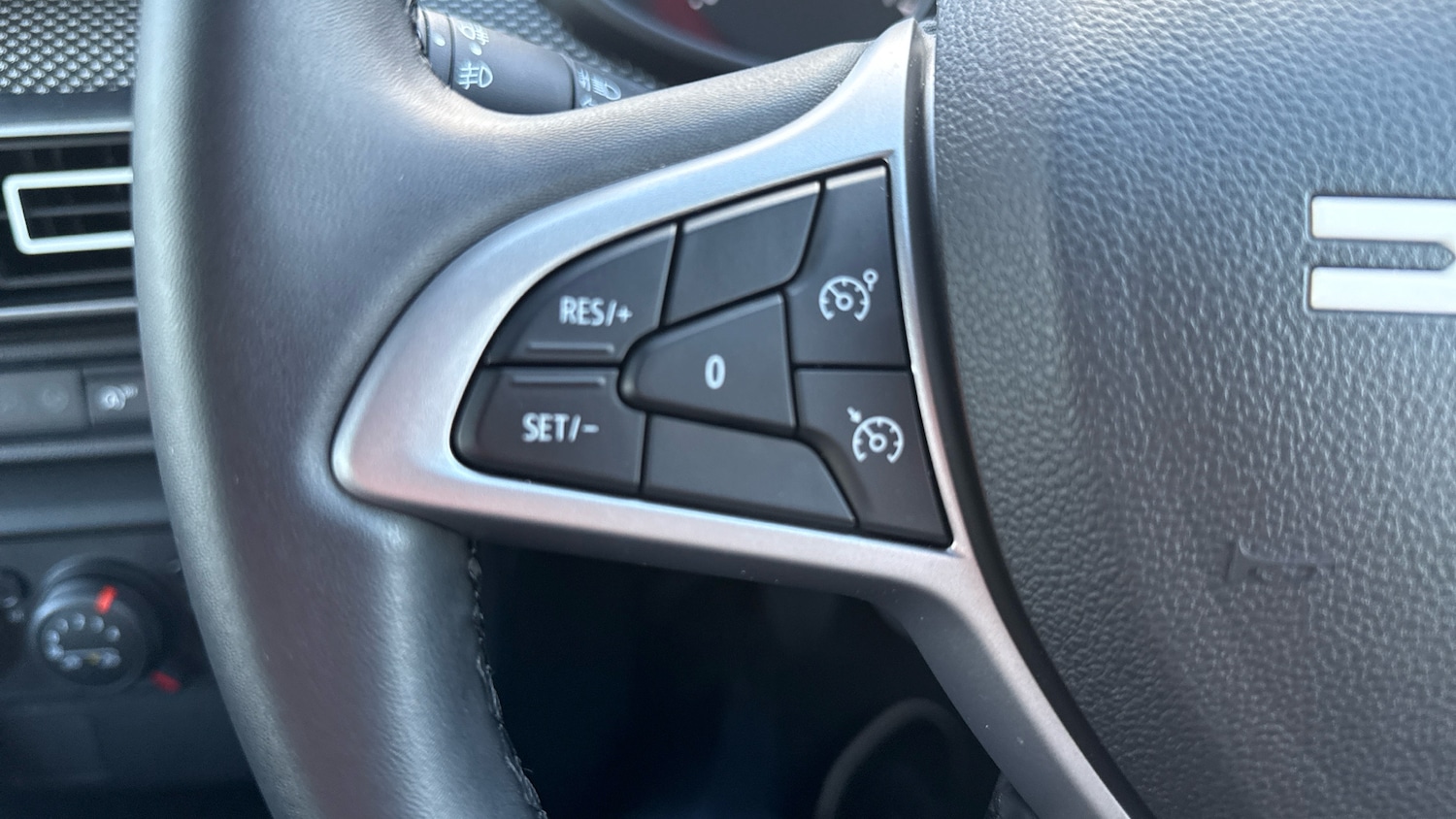 Used Dacia Sandero 2024 for sale - 77071371: Photo 31