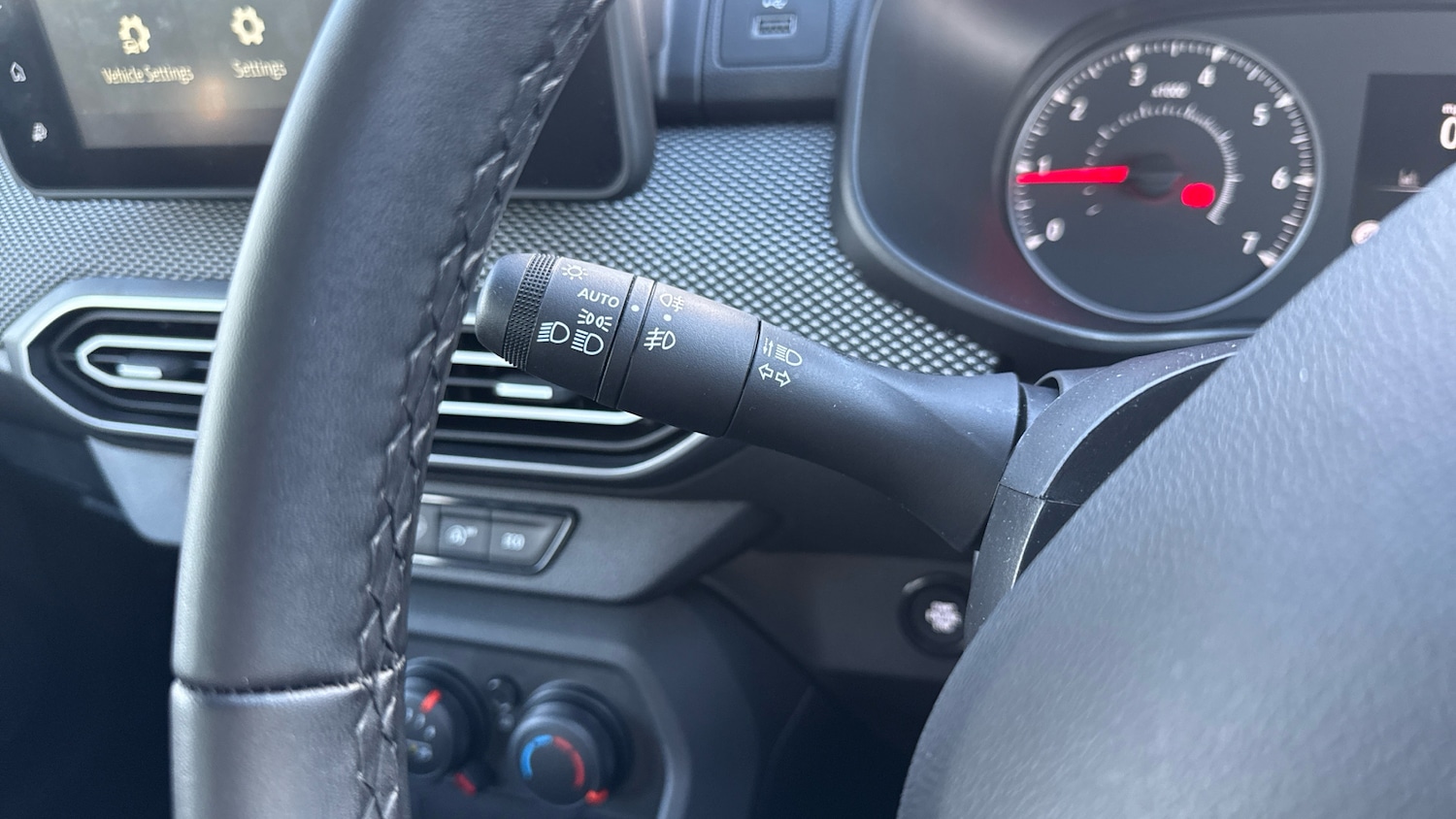 Used Dacia Sandero 2024 for sale - 77071371: Photo 33