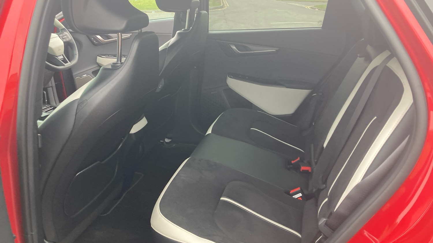 Used Kia EV6 2024 for sale - 77329080: Photo 16